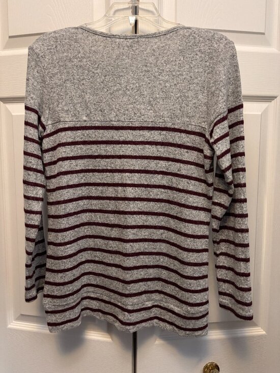 Market & Spruce Top – Size Small – NWT - Picture 3 of 4